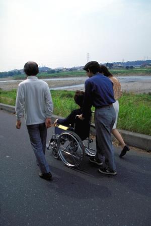 平日の夜や土曜日も通える！安心・安全な歯医者で丁寧な治療を受けよう【最新技術も取り入れた西中島ミナミ歯科クリニック】