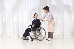 目立たない矯正を京都でするなら